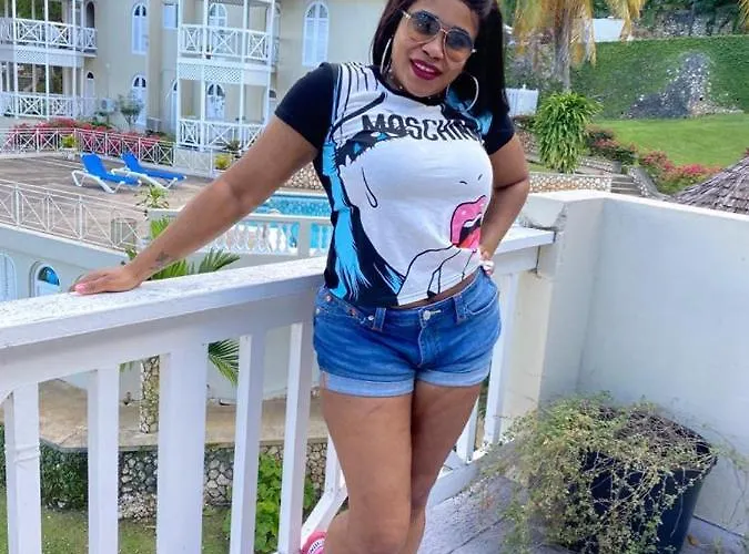 Chill On The Hill Ocho Rios